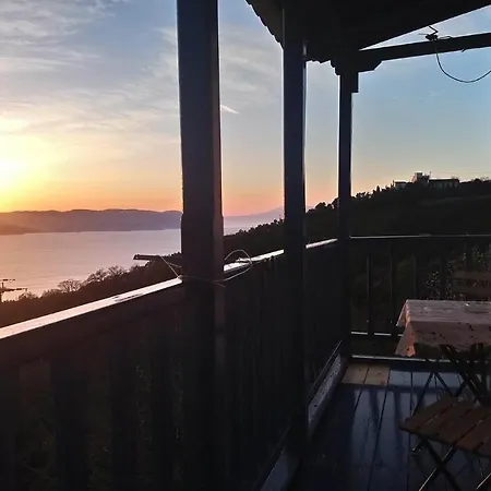 Semesterbostad Avgoustina's