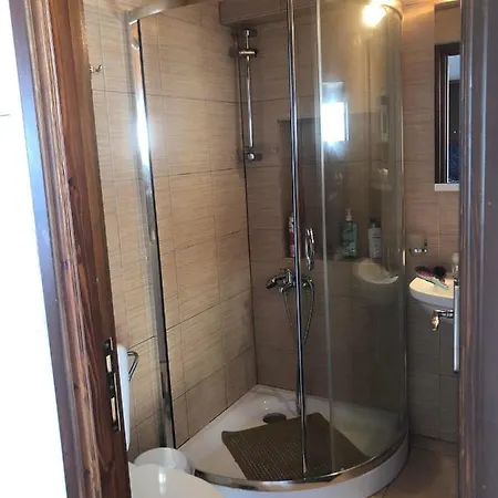 Avgoustina's Semesterbostad Glossa