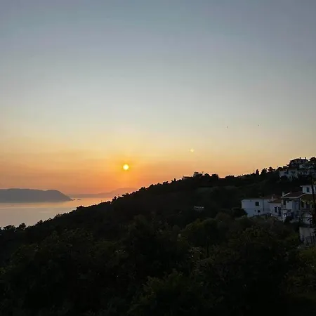 Avgoustina's Holiday home