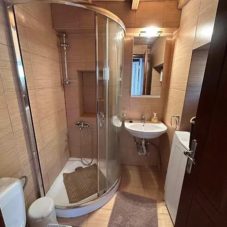 Semesterbostad Avgoustina's Glossa