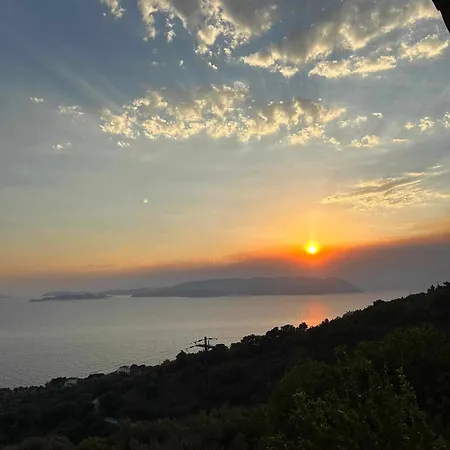 Semesterbostad Avgoustina's