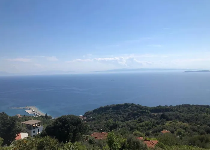 Avgoustina's Case de vacanță