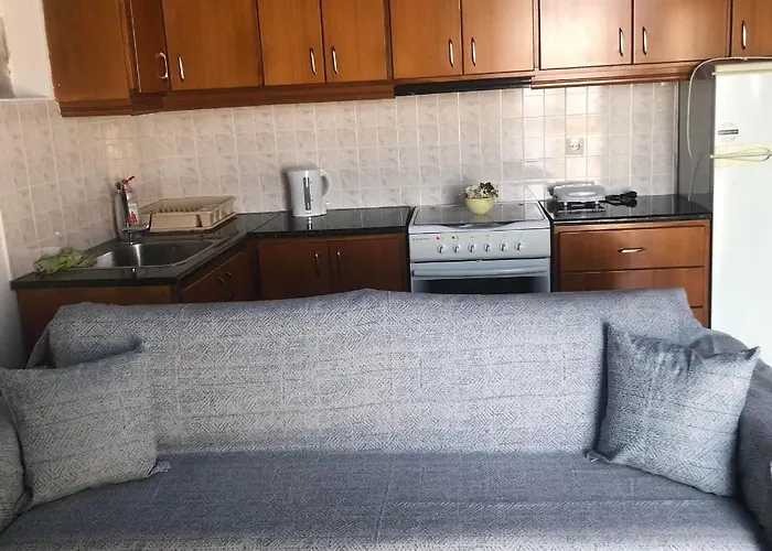 Avgoustina's * Glossa